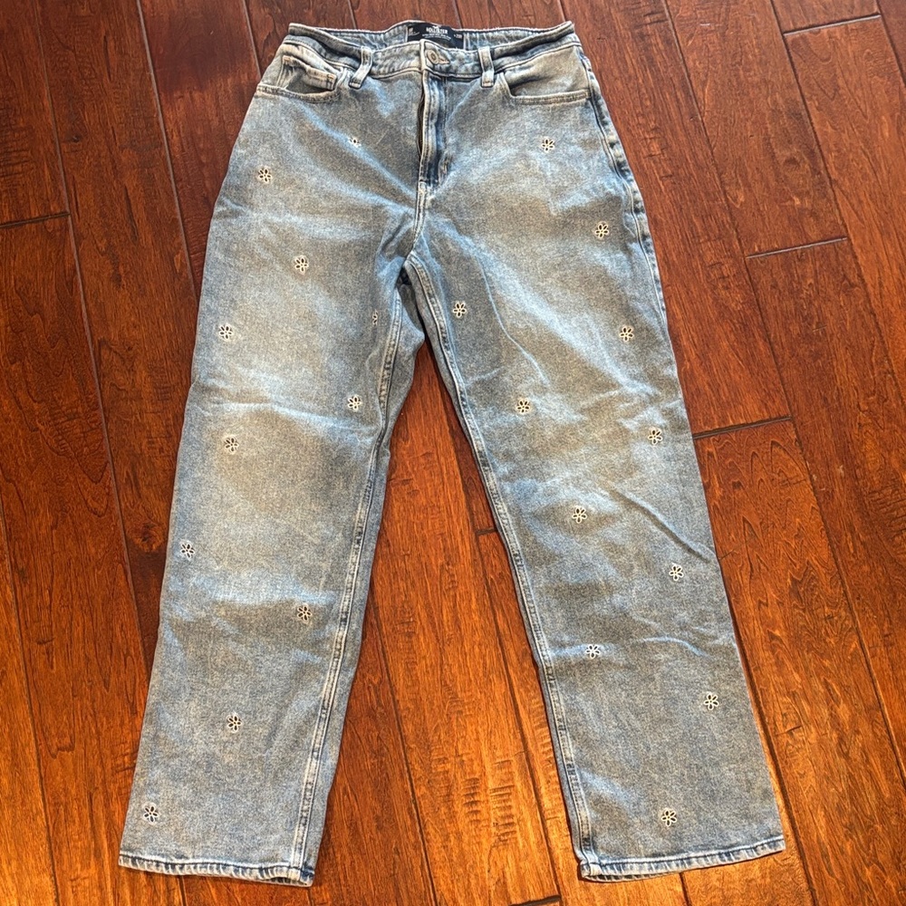 Hollister Light Blue High Rise Jeans with Embroidery